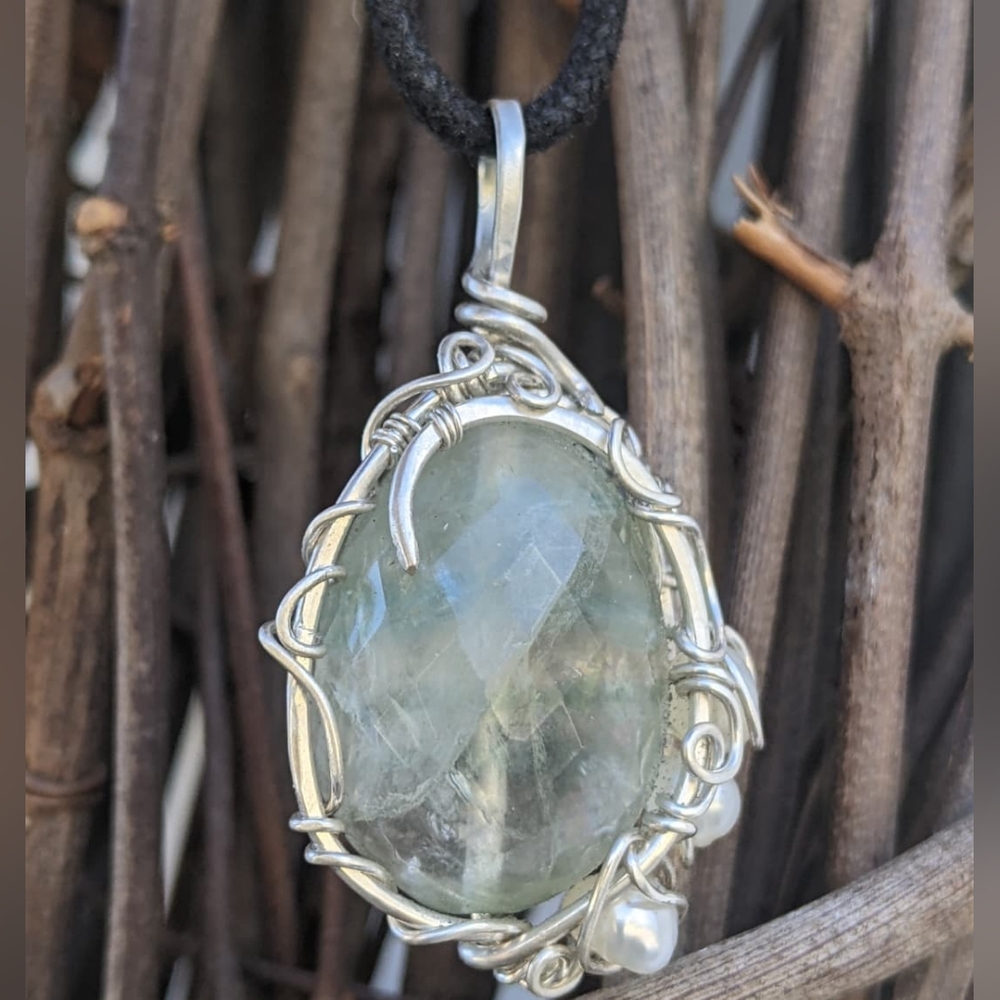 Like To Bookmark Closet And Get Notified For My Shows - Picture 4 of 16